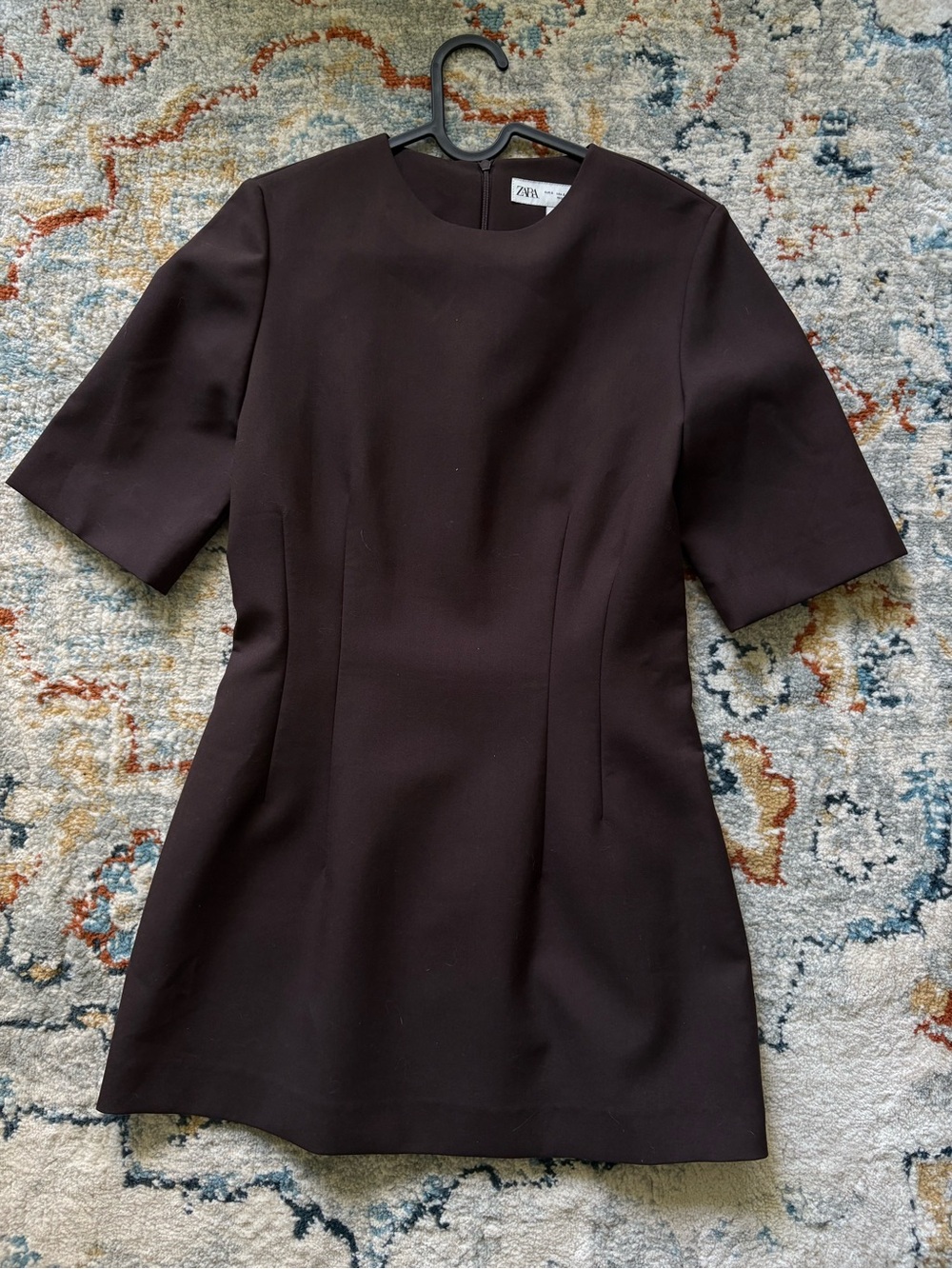 Zara Short Sleeve Shift Dress in Chocolate Brown